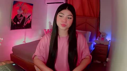 Snapshot of aliciabiden chatting on 02.12.25 aliciabiden online show from 02.12.25