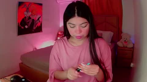 Snapshot of aliciabiden chatting on 02.16.25 aliciabiden online show from 02.16.25