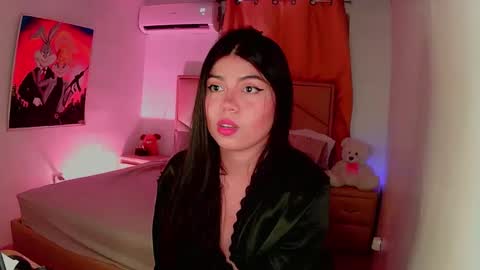 Snapshot of aliciabiden chatting on 02.26.25 aliciabiden online show from 02.26.25