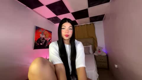 Snapshot of aliciabiden chatting on 03.05.25 aliciabiden online show from 03.05.25