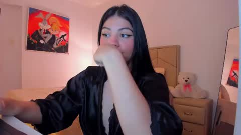 Snapshot of aliciabiden chatting on 06.15.26 aliciabiden online show from 06.15.26