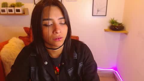 aliciacute    online show from 09.26.25