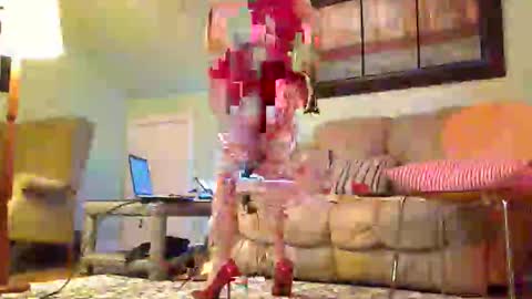 Snapshot of aliciadehart181 chatting on 02.14.26 Alicia deHart Help me reach 1000 Followers. Its FREE online show from 02.14.26