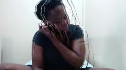 alicialust1 online show from 02.16.25