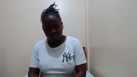 alicialust1 online show from 02.18.25