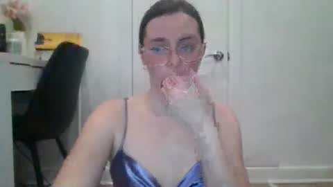 Snapshot of alicjababexo chatting on 05.20.26 alicjateenpolish online show from 05.20.26