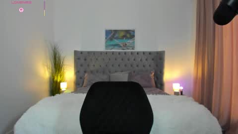 Aliessia online show from 05.05.26
