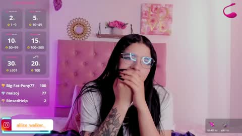 aliice_walker_ online show from 12.06.24