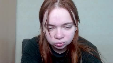 Snapshot of aliiice_stone chatting on 10.03.25 Alice online show from 10.03.25