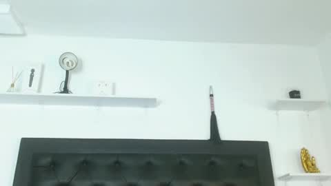 alika_jonhson_ online show from 10.08.25