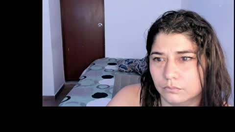 Snapshot of alinabozz1 chatting on 06.30.26 alinabozz1 online show from 06.30.26