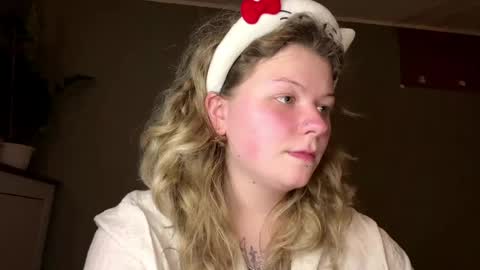 Alina online show from 04.22.26