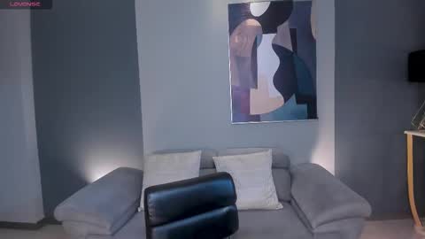 alinakravitz_ online show from 03.19.26