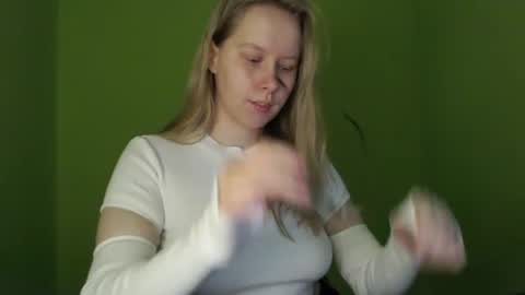 Snapshot of alinasei chatting on 06.18.26 alinasei online show from 06.18.26