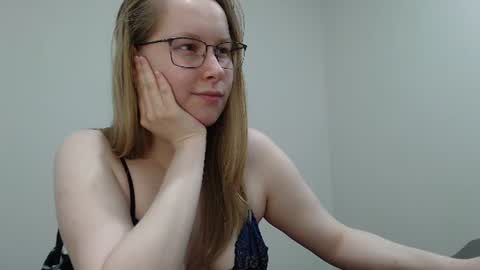 Snapshot of alinasei chatting on 07.07.26 alinasei online show from 07.07.26