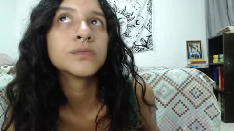 Snapshot of alinawoolf_ chatting on 12.20.24 Ali online show from 12.20.24