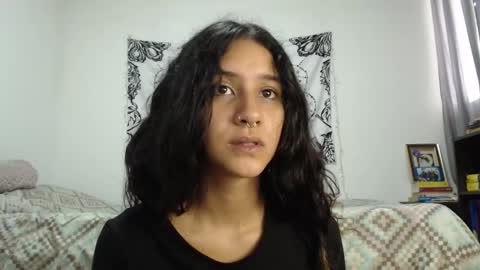 Snapshot of alinawoolf_ chatting on 12.30.24 Ali online show from 12.30.24