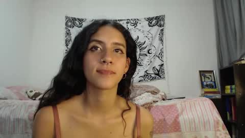 Snapshot of alinawoolf_ chatting on 01.11.25 Ali online show from 01.11.25