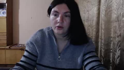 Snapshot of alinaxjames chatting on 04.21.26 AlinaxJames online show from 04.21.26
