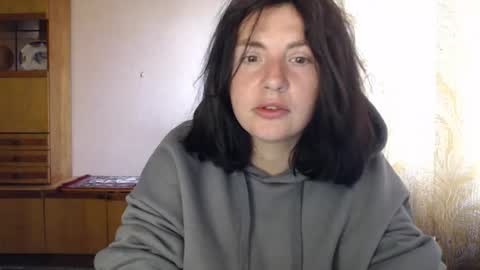 Snapshot of alinaxjames chatting on 04.25.26 AlinaxJames online show from 04.25.26