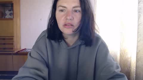 Snapshot of alinaxjames chatting on 04.26.26 AlinaxJames online show from 04.26.26