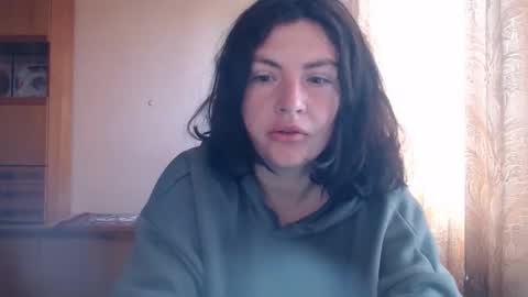 Snapshot of alinaxjames chatting on 05.12.26 AlinaxJames online show from 05.12.26