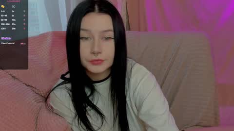 Aline Greeeen online show from 01.05.25