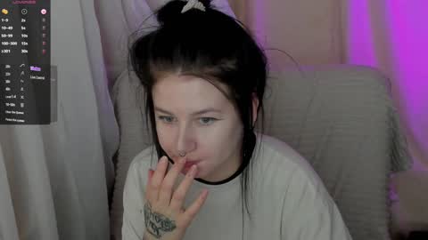 Aline Greeeen online show from 02.06.25