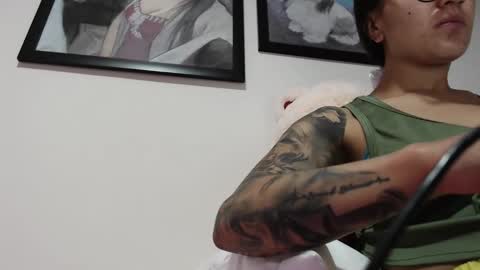 Snapshot of alipetite_ chatting on 12.22.24 alipetite online show from 12.22.24