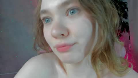 Snapshot of alisa_lesly chatting on 01.19.25 Alisa GMT2 Wen - Sun 10 AM - 4 PM except Monday and Tuesday online show from 01.19.25