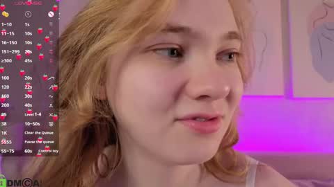Snapshot of alisa_lesly chatting on 06.10.26 Alisa GMT2 Wen - Sun 10 AM - 4 PM except Monday and Tuesday online show from 06.10.26
