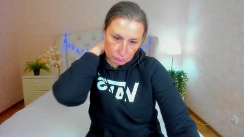 Snapshot of alisalissy chatting on 02.14.25 Alisa online show from 02.14.25
