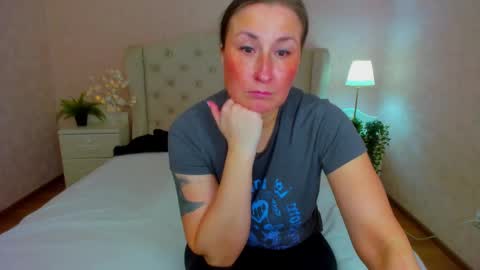 Snapshot of alisalissy chatting on 02.27.25 Alisa online show from 02.27.25