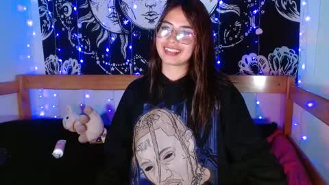 Snapshot of alisha17love chatting on 11.10.25 alisha17love online show from 11.10.25