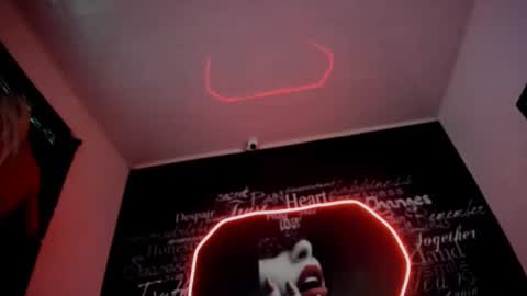 Snapshot of alishaa_nixx chatting on 09.12.25 alishaa_nixx online show from 09.12.25