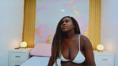 Snapshot of alishadixon chatting on 10.17.25 Alisha online show from 10.17.25