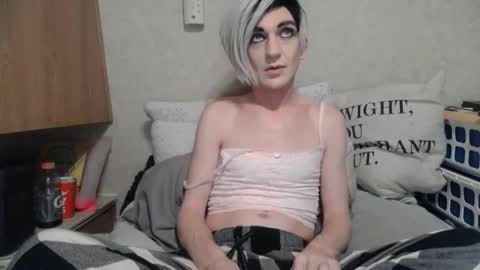 Snapshot of alishaluv chatting on 05.22.26 Alisha online show from 05.22.26