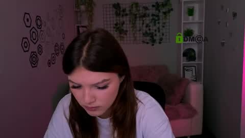 Snapshot of alishanoir chatting on 05.20.26 Alisha online show from 05.20.26