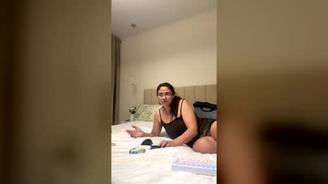 Alicia online show from 06.20.26
