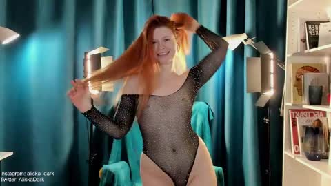 Snapshot of aliska_dark chatting on 04.08.26 Alice online show from 04.08.26