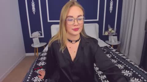 Snapshot of alisonwillow chatting on 02.28.26 Anna online show from 02.28.26