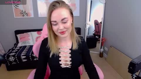 Snapshot of alisonwillow chatting on 03.01.26 Anna online show from 03.01.26