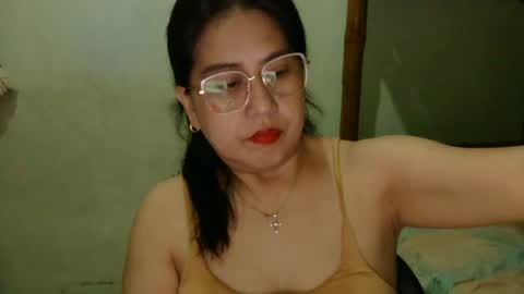 Snapshot of alissalove18 chatting on 06.17.26 alissalove18 online show from 06.17.26
