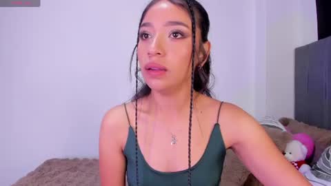 Mara  Isabel online show from 07.28.26