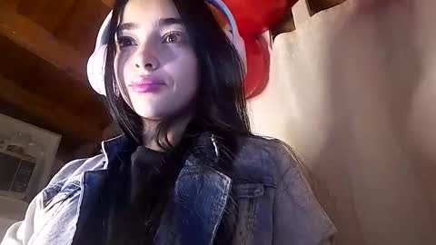 Snapshot of alisson369_ chatting on 02.15.25 Alisson369 online show from 02.15.25