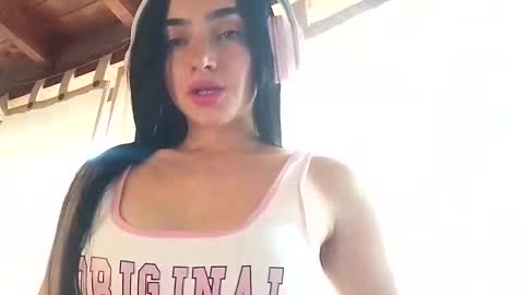 Snapshot of alisson369_ chatting on 02.21.25 Alisson369 online show from 02.21.25