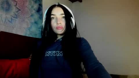 Snapshot of alisson369_ chatting on 10.05.25 Alisson369 online show from 10.05.25