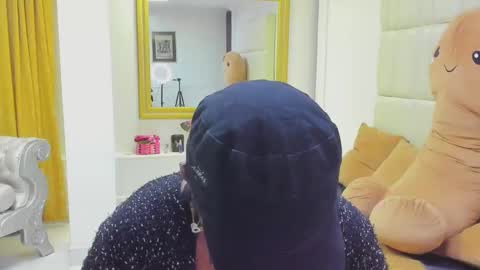 Snapshot of alisson_morrist chatting on 12.17.24 alisson_morrist online show from 12.17.24