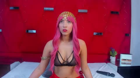 Snapshot of alissonrobertsh chatting on 11.20.25 AlissonRobertsh online show from 11.20.25