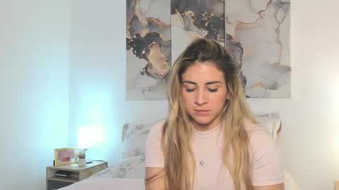 Snapshot of alissonroyce chatting on 03.12.25 Goddess  online show from 03.12.25